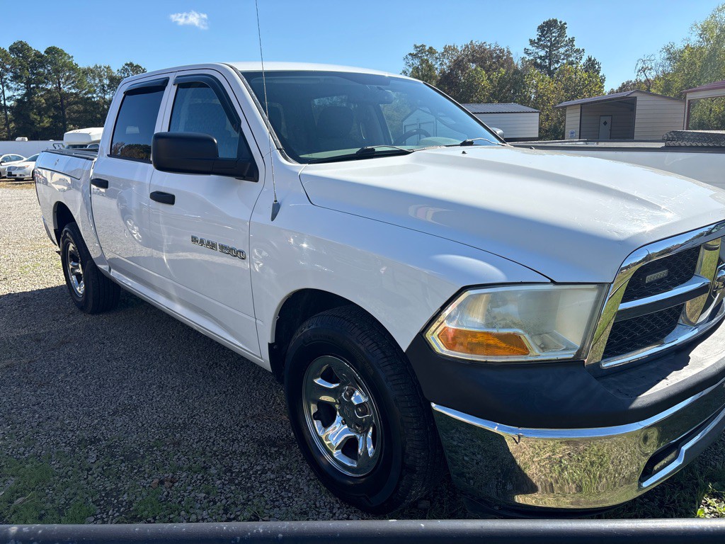 2012 RAM 1500 Image 3