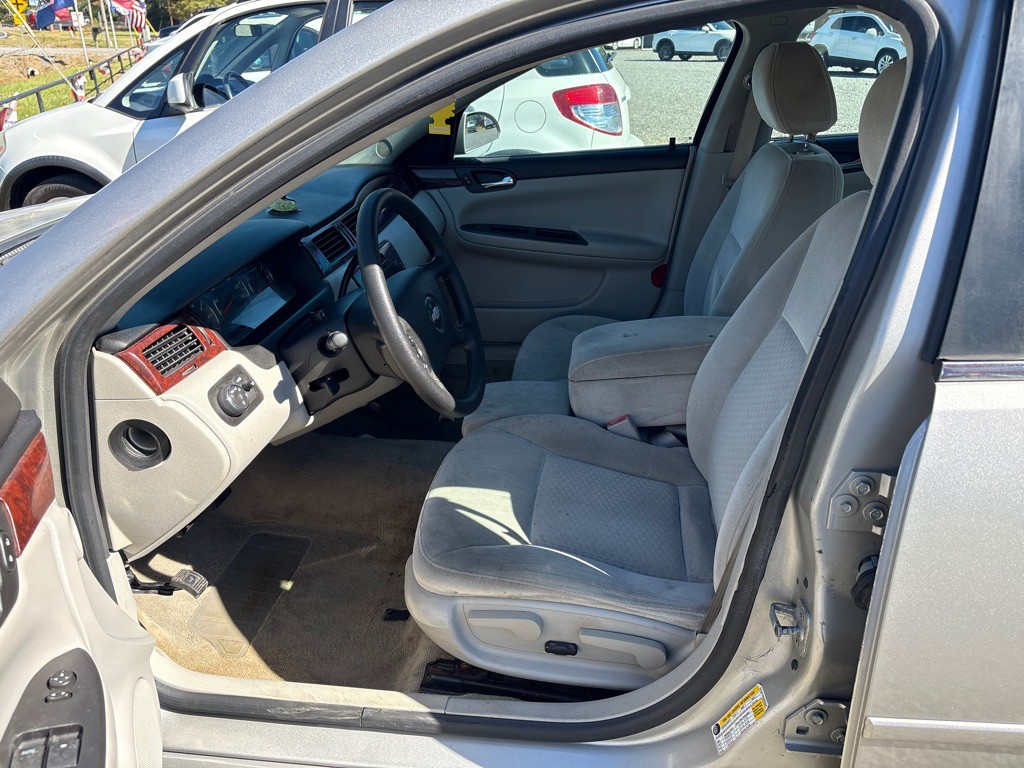 2008 Chevrolet Impala Image 4