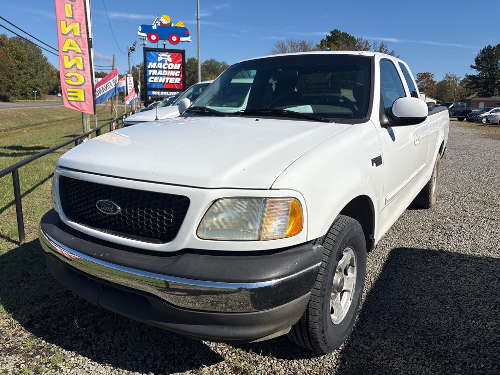 2001 Ford F-150 Image 1