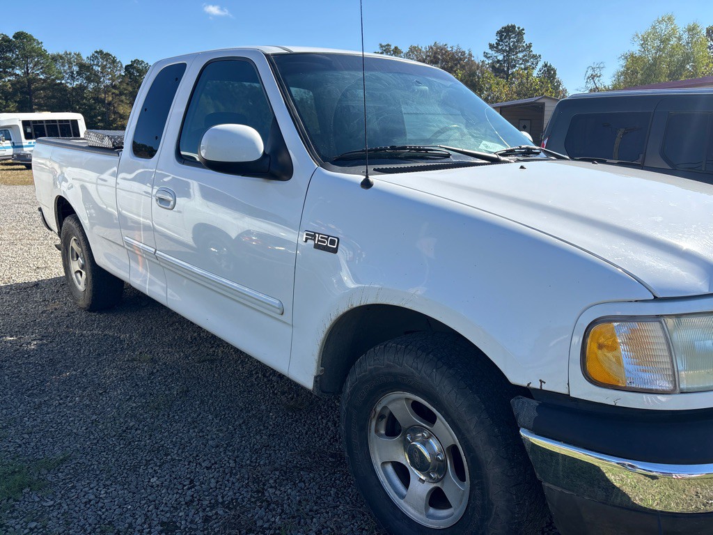 2001 Ford F-150 Image 3