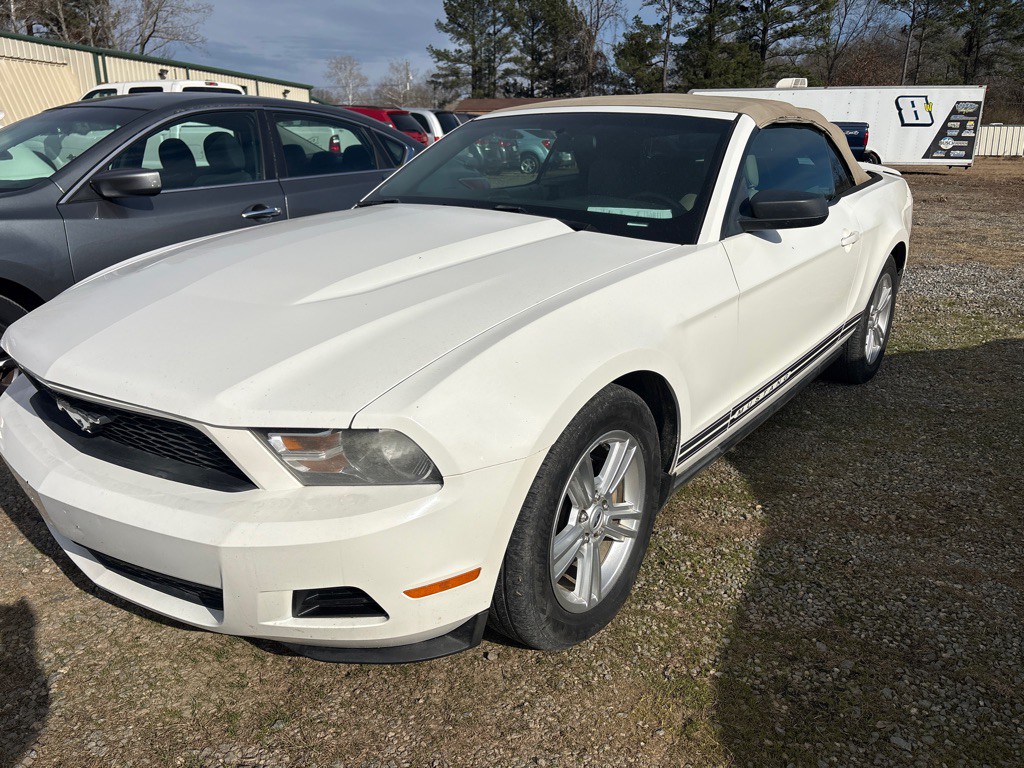 2010 Ford Mustang Image 6