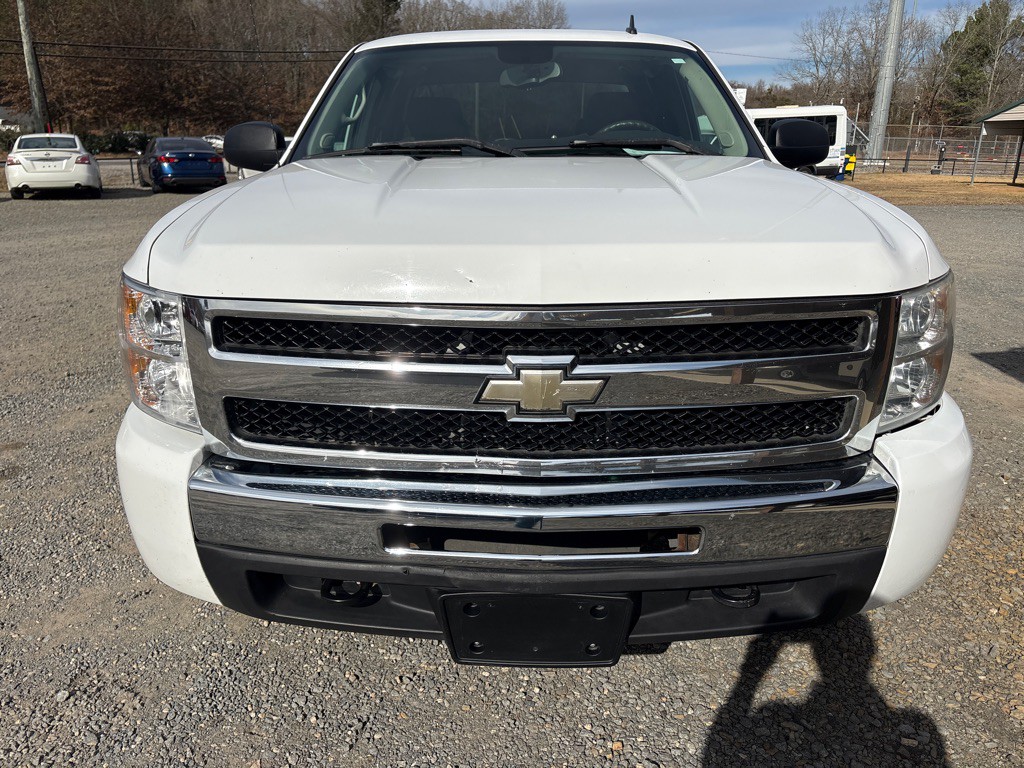 2011 Chevrolet Silverado 1500 Image 2