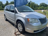 Image for 2010 Chrysler Town & Country LX ID: 7123872