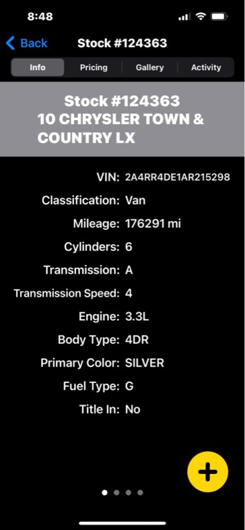 2010 Chrysler Town & Country Image 7