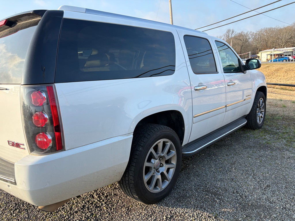 2012 GMC Yukon Image 3