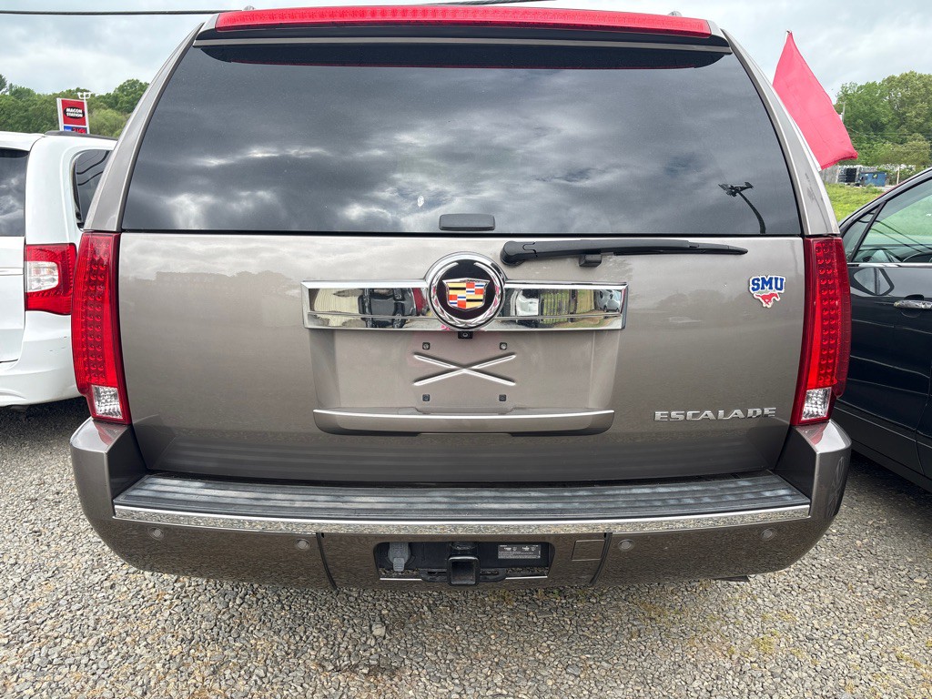 2013 Cadillac Escalade Image 5