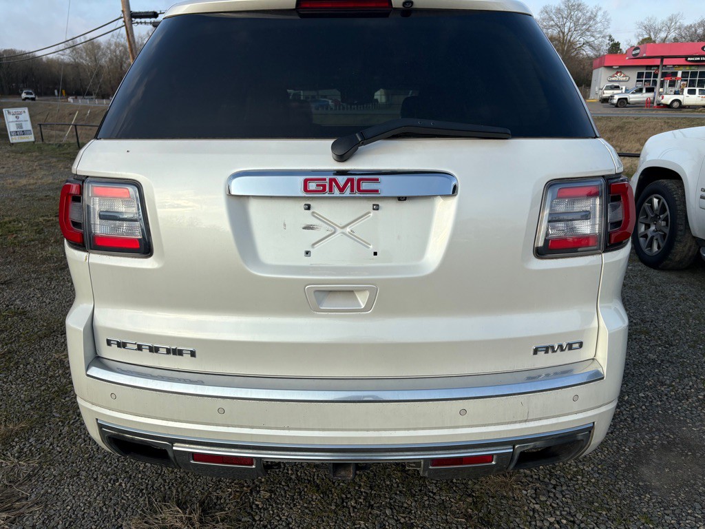 2014 GMC Acadia Image 4