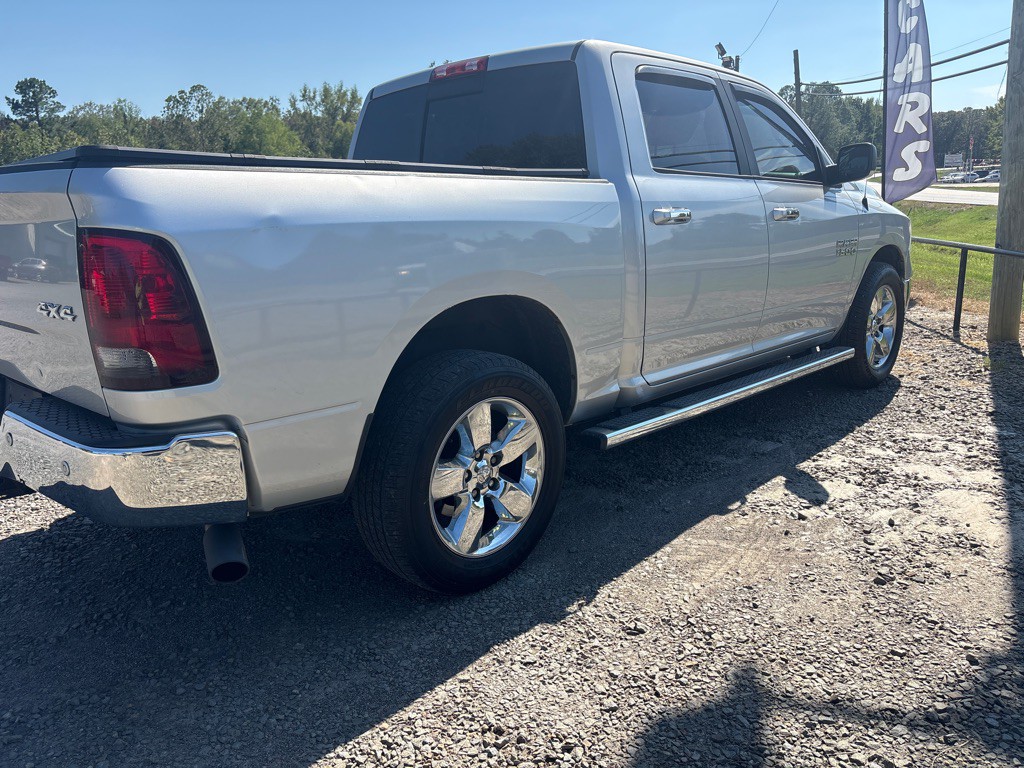 2018 RAM 1500 Image 3