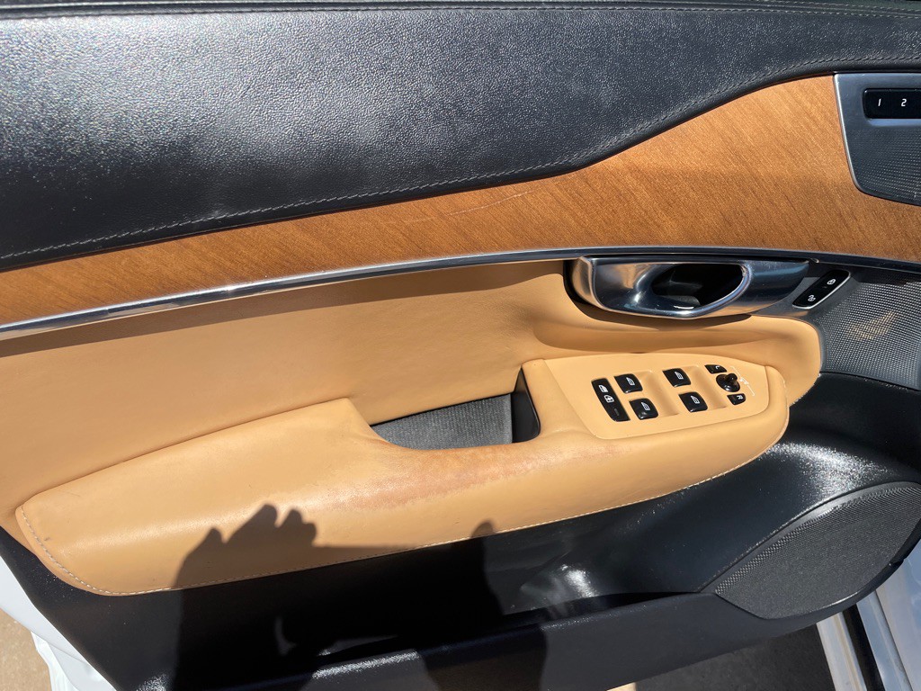 2016 Volvo XC90 Image 6