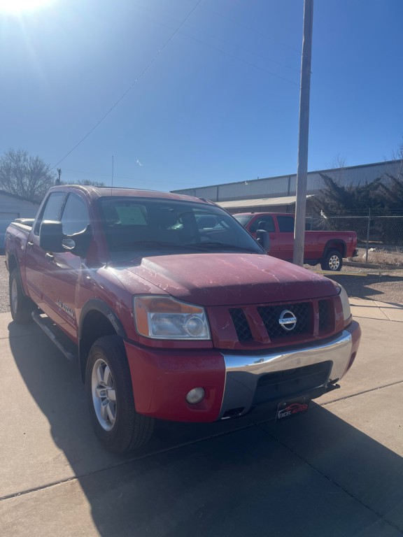 2008 Nissan Titan Image 2