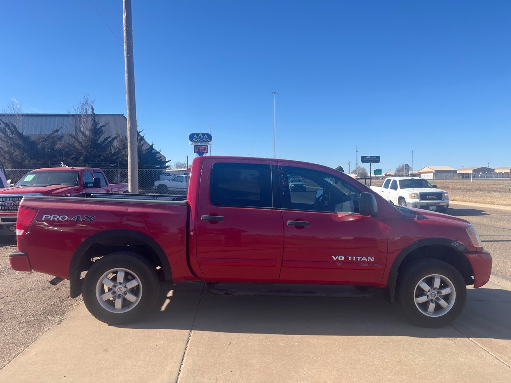 2008 Nissan Titan Image 3