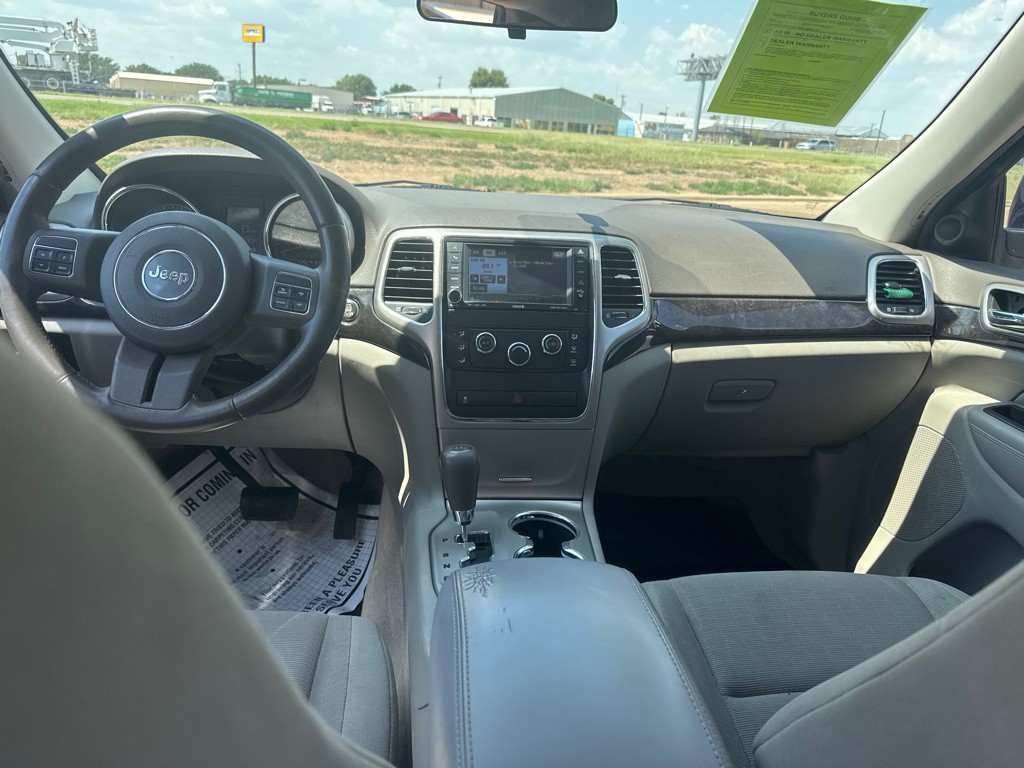 2012 Jeep Grand Cherokee Image 8