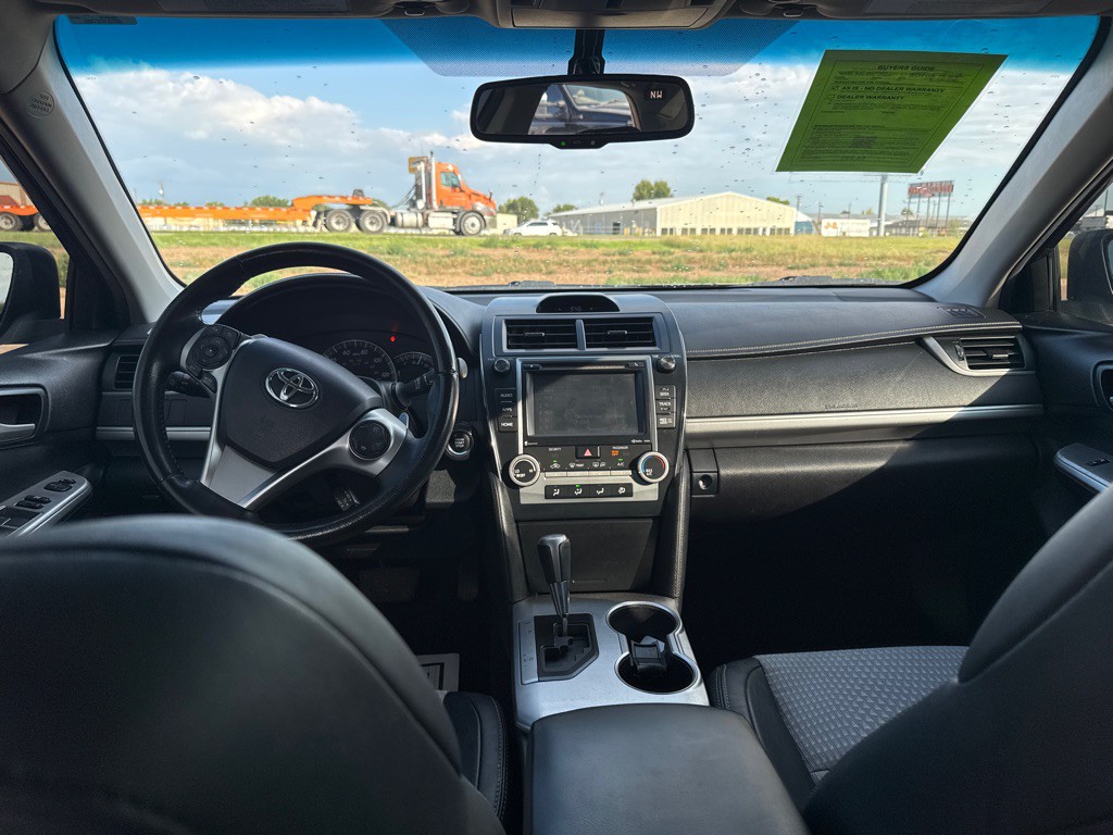 2014 Toyota Camry Image 6
