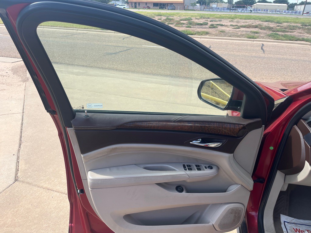 2010 Cadillac SRX Image 5