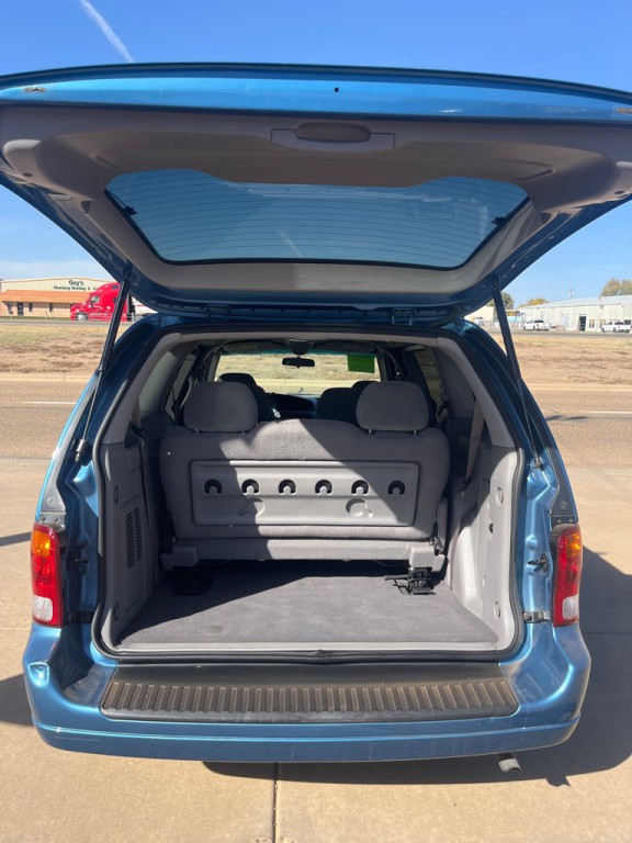 2003 Ford Windstar Image 8