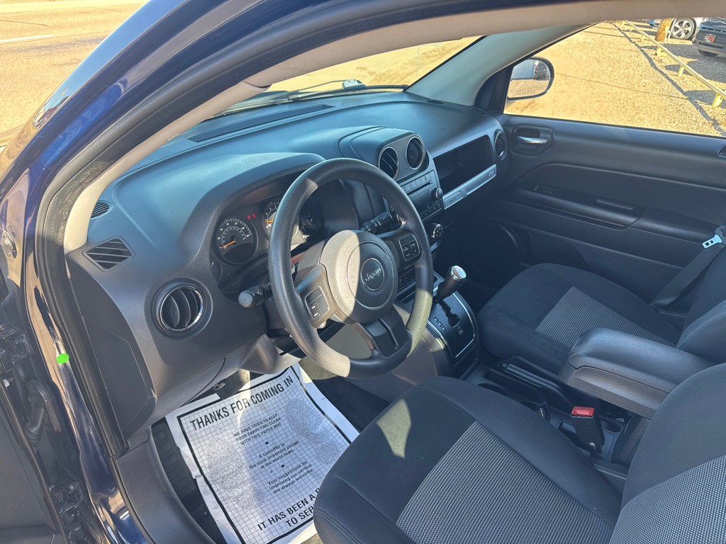 2015 Jeep Compass Image 9