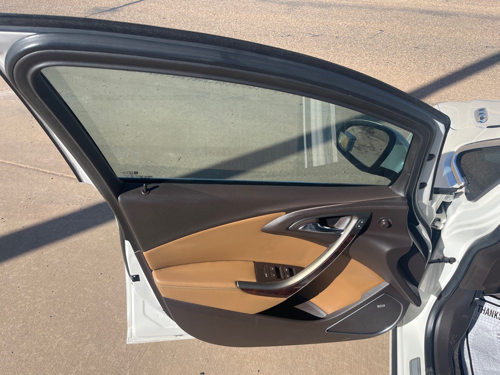 2012 Buick Verano Image 5