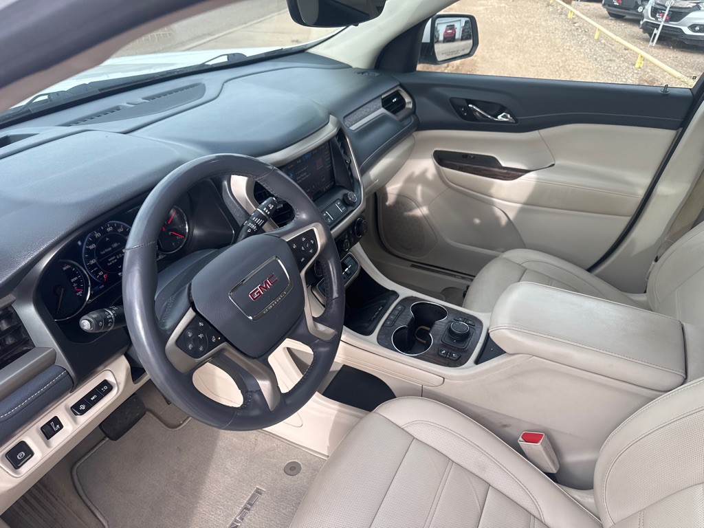 2020 GMC Acadia Image 8