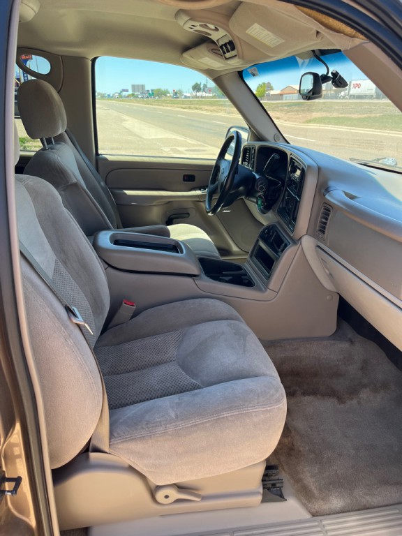 2004 Chevrolet Tahoe Image 7