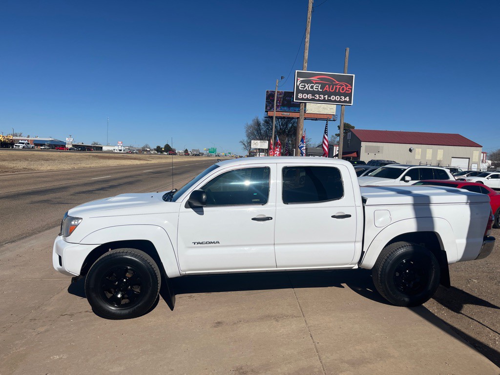 2013 Toyota Tacoma Image 2