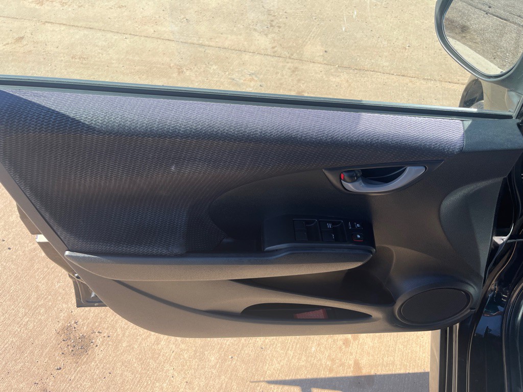 2013 Honda Fit Image 5