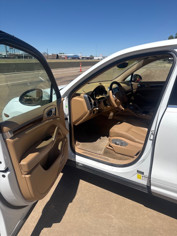 2012 Porsche Cayenne Image 4