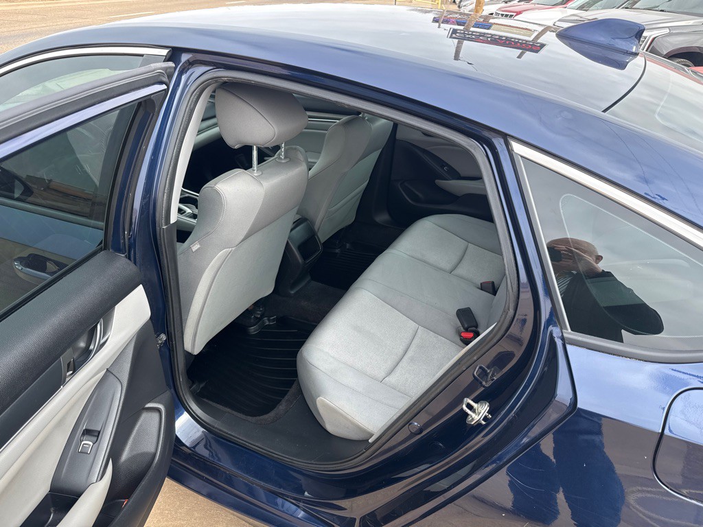 2019 Honda Accord Image 5