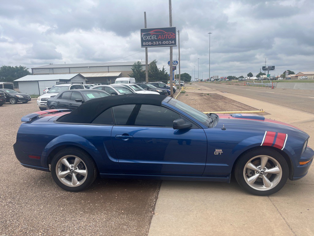 2008 Ford Mustang Image 1