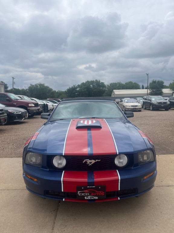 2008 Ford Mustang Image 2