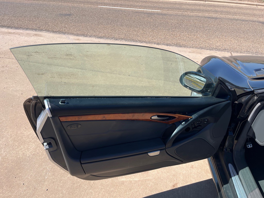 2003 Mercedes-Benz SL-Class Image 5