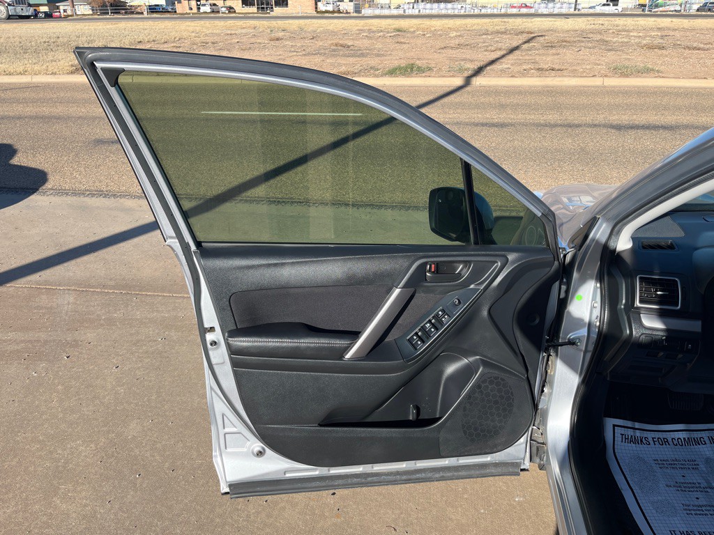2016 Subaru Forester Image 7