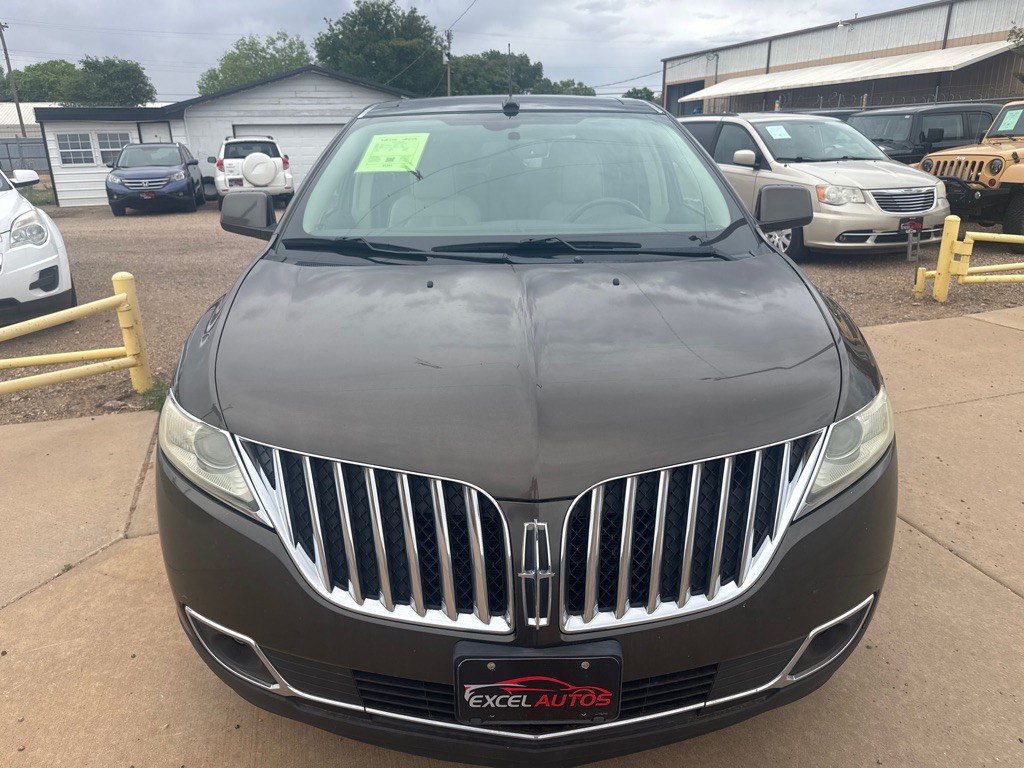 2011 Lincoln MKX Image 2