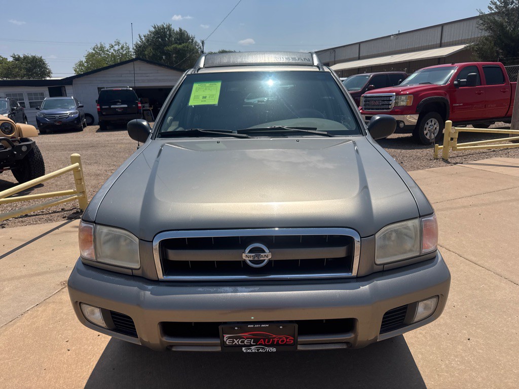 2004 Nissan Pathfinder Image 2