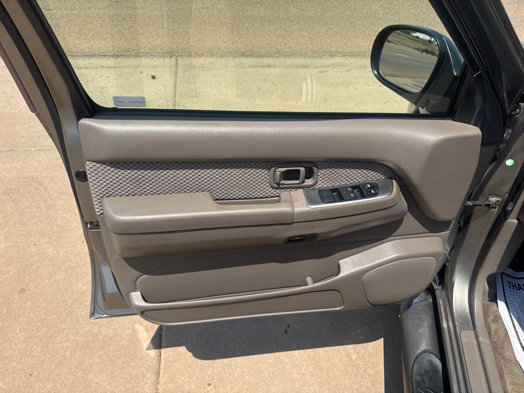 2004 Nissan Pathfinder Image 7
