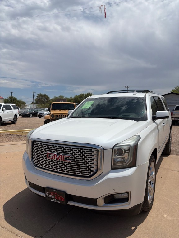 2017 GMC Yukon Image 2