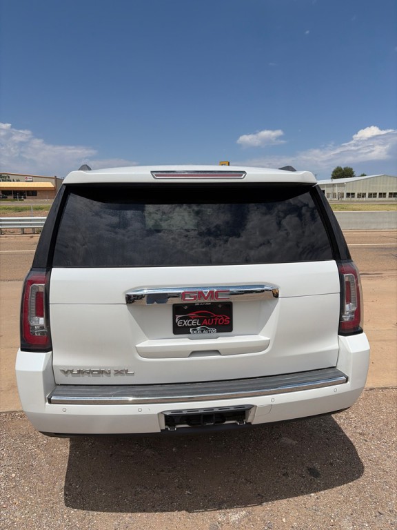 2017 GMC Yukon Image 4