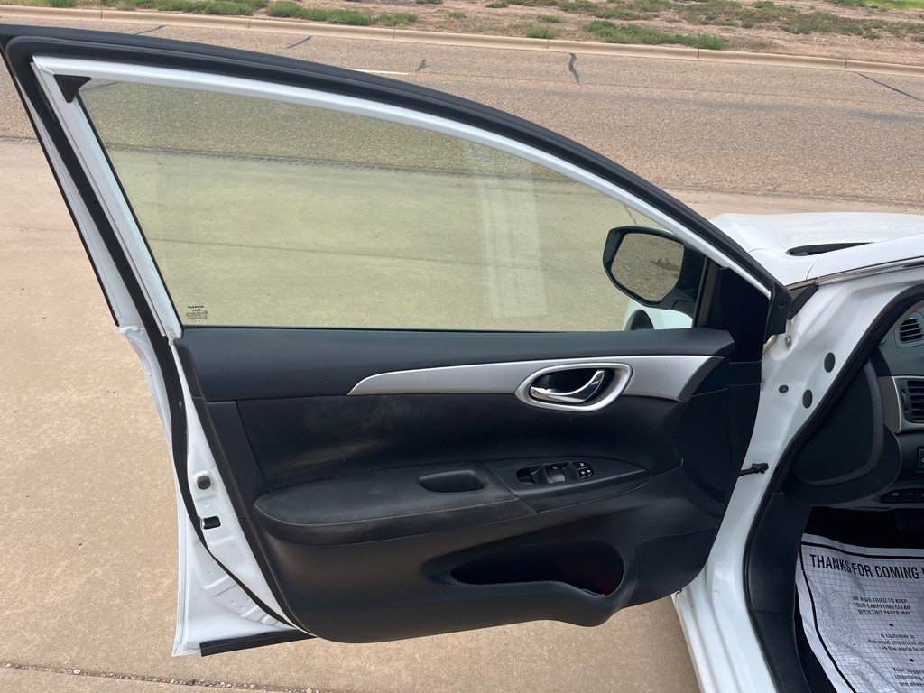 2015 Nissan Sentra Image 5