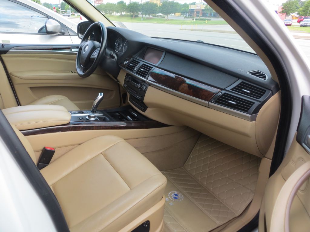 2008 BMW X5 Image 8