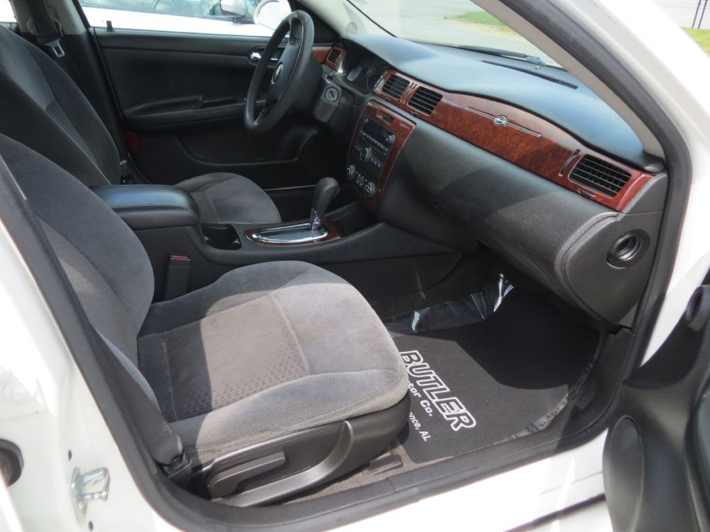 2009 Chevrolet Impala Image 9