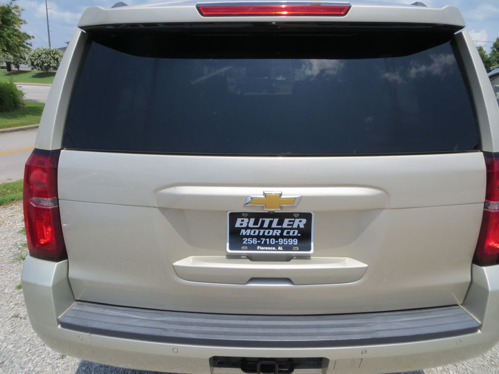 2016 Chevrolet Suburban Image 5