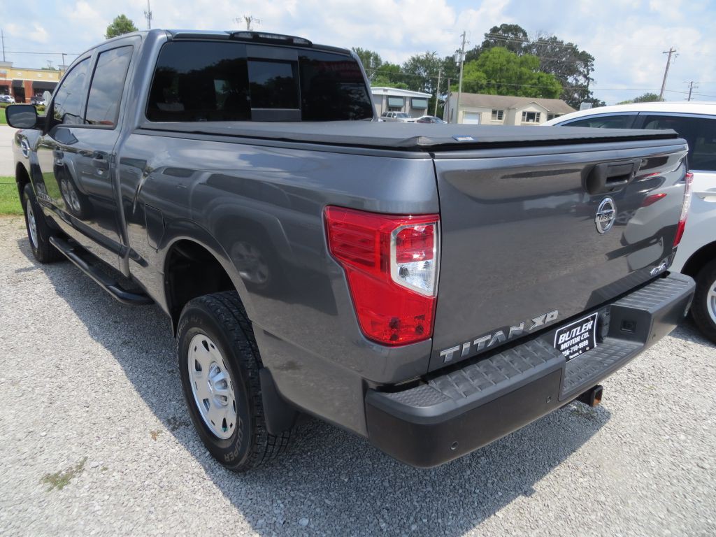 2021 Nissan Titan Image 7