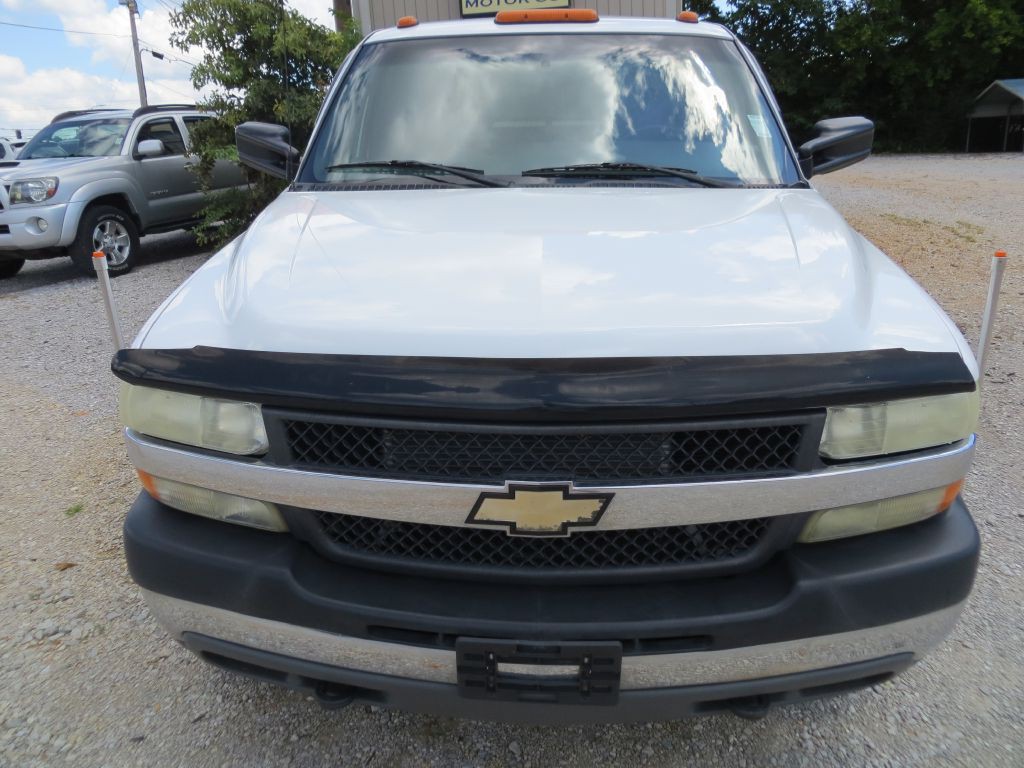 2001 Chevrolet Silverado 1500 Image 2