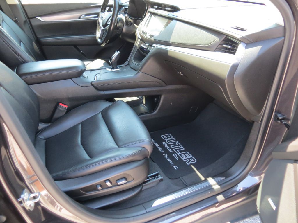 2019 Cadillac XT5 Image 8