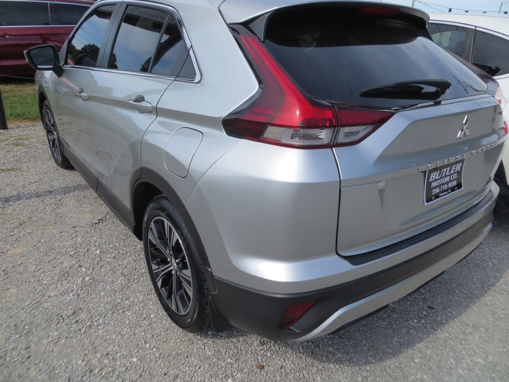 2022 Mitsubishi Eclipse Image 4