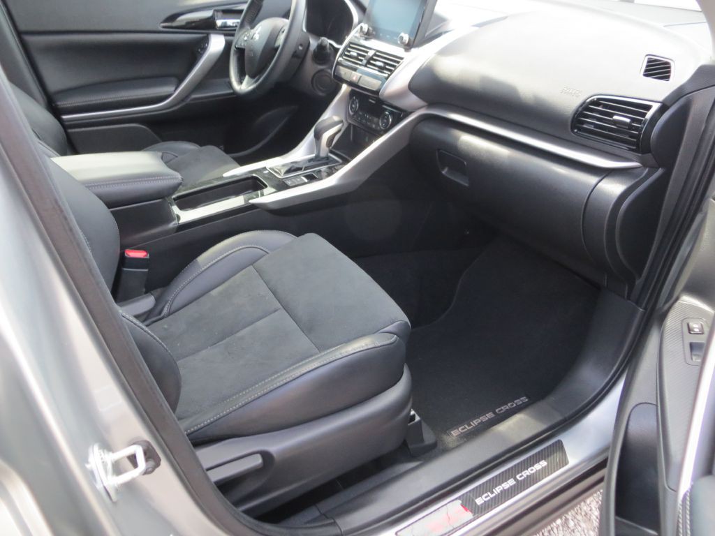 2022 Mitsubishi Eclipse Image 8