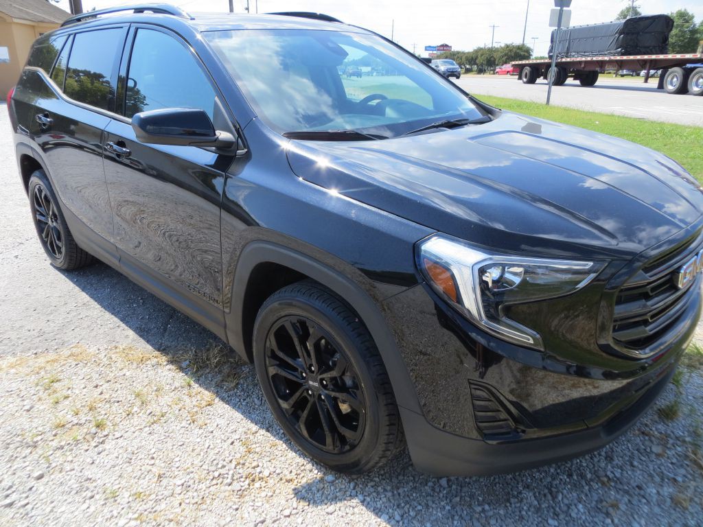 2020 GMC Terrain Image 3