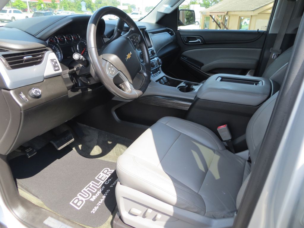 2015 Chevrolet Suburban Image 7