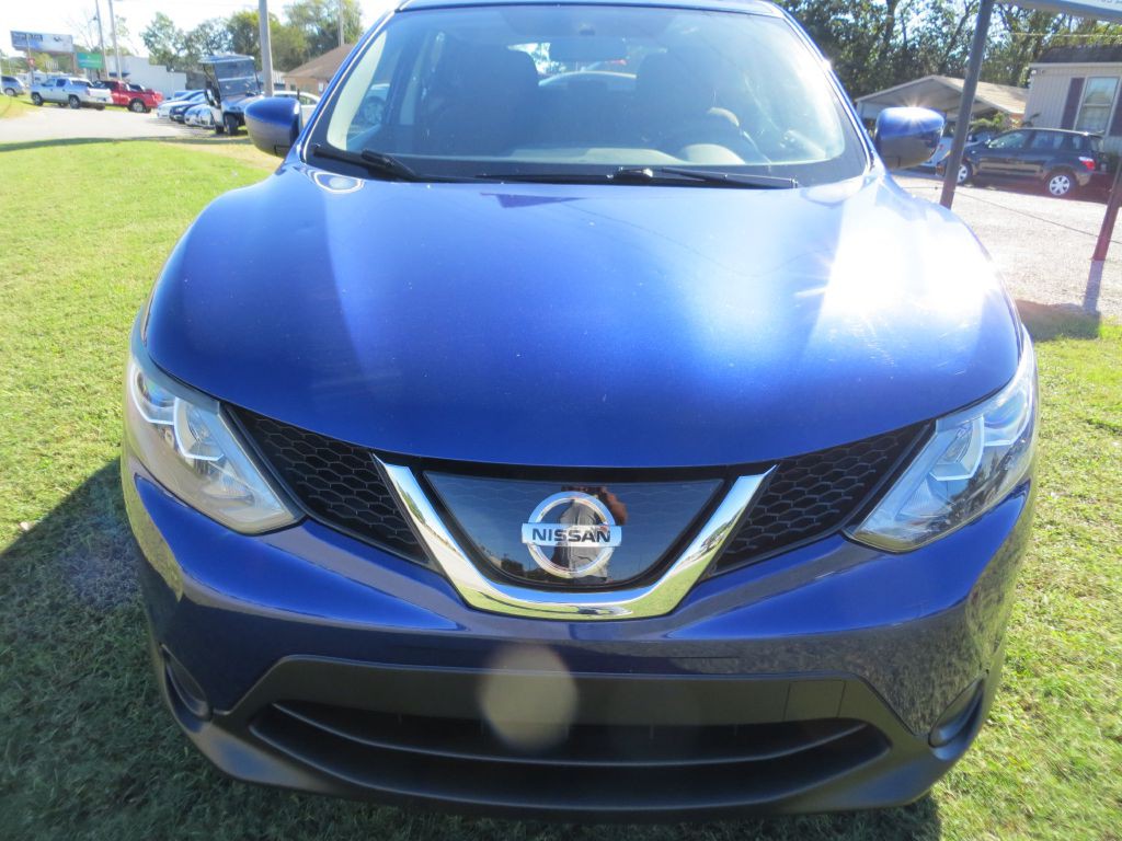 2019 Nissan Rogue Image 2