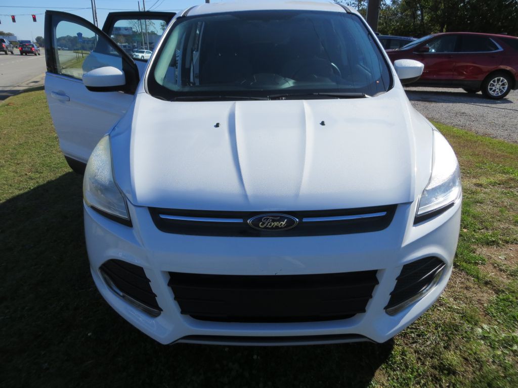 2016 Ford Escape Image 2