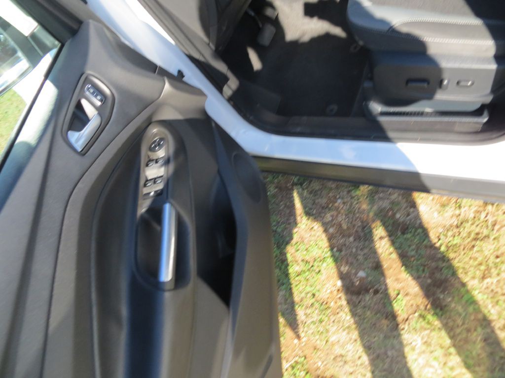 2016 Ford Escape Image 8